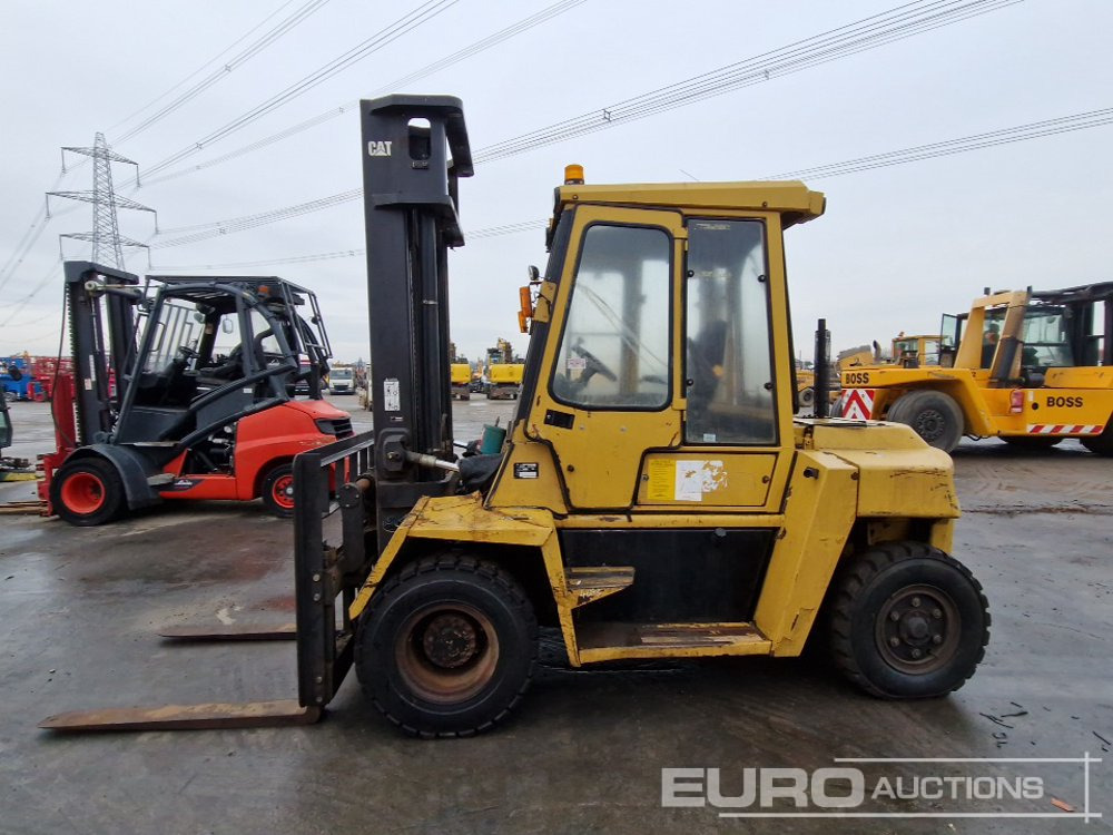 CAT DP60 - Chariot élévateur diesel: photos 2 CAT DP60 - Chariot élévateur diesel: photos 2