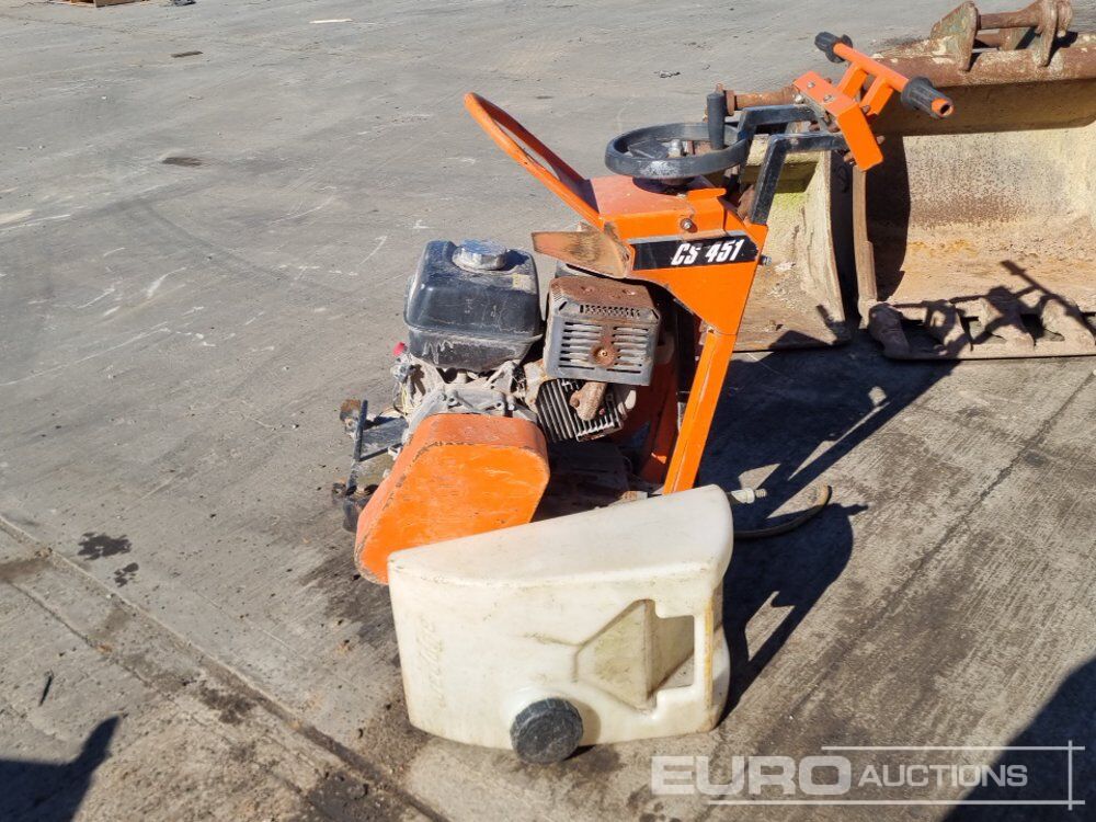 Clipper CS 451 - Travaux routiers: photos 2 Clipper CS 451 - Travaux routiers: photos 2