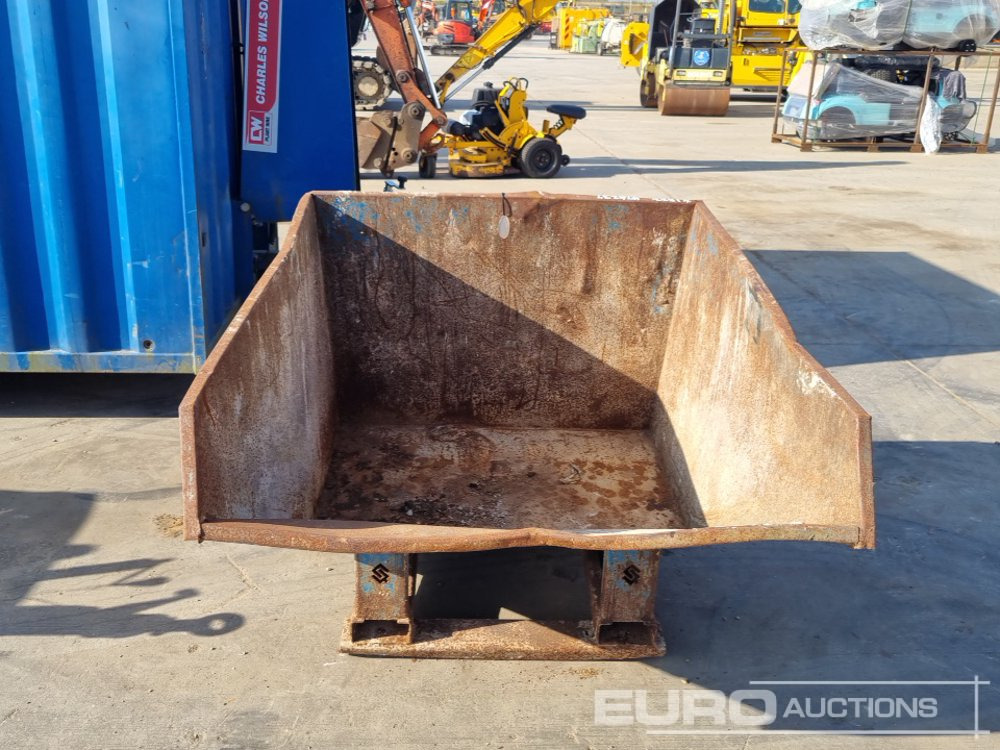 Conquip Skip to suit Forklift - Benne basculante: photos 2 Conquip Skip to suit Forklift - Benne basculante: photos 2