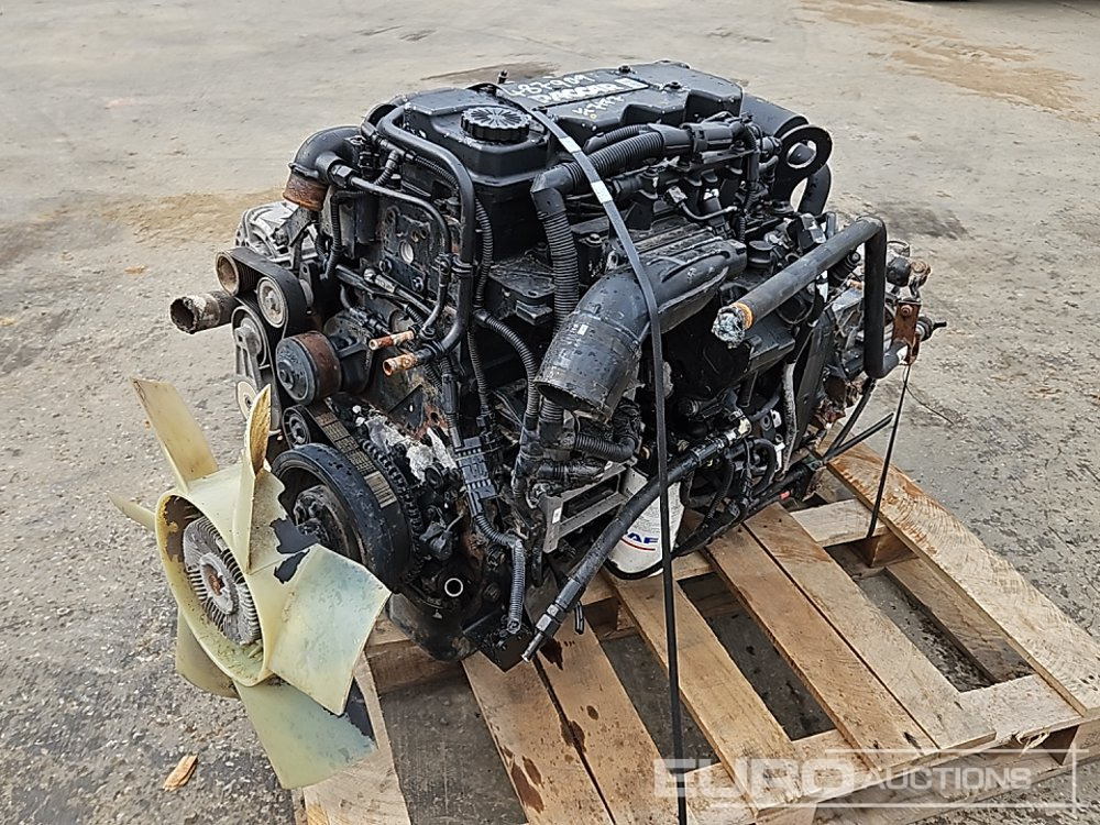 Cummins 4 Cylinder Engine, Gearbox, Pump - Moteur: photos 5 Cummins 4 Cylinder Engine, Gearbox, Pump - Moteur: photos 5
