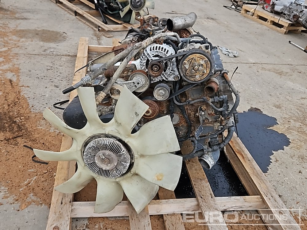 Cummins 6 Cylinder Engine, Gearbox - Moteur: photos 4 Cummins 6 Cylinder Engine, Gearbox - Moteur: photos 4