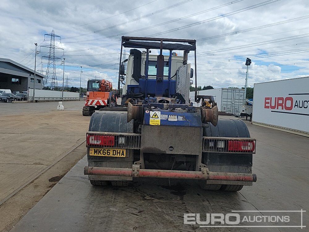 DAF CF370 - Camion ampliroll: photos 4 DAF CF370 - Camion ampliroll: photos 4