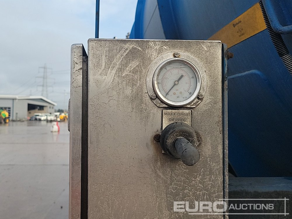 Camion citerne DAF CF410: photos 39 Camion citerne DAF CF410: photos 39