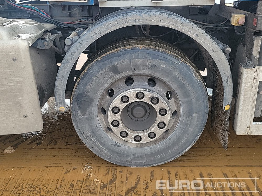 Camion citerne DAF CF410: photos 15 Camion citerne DAF CF410: photos 15