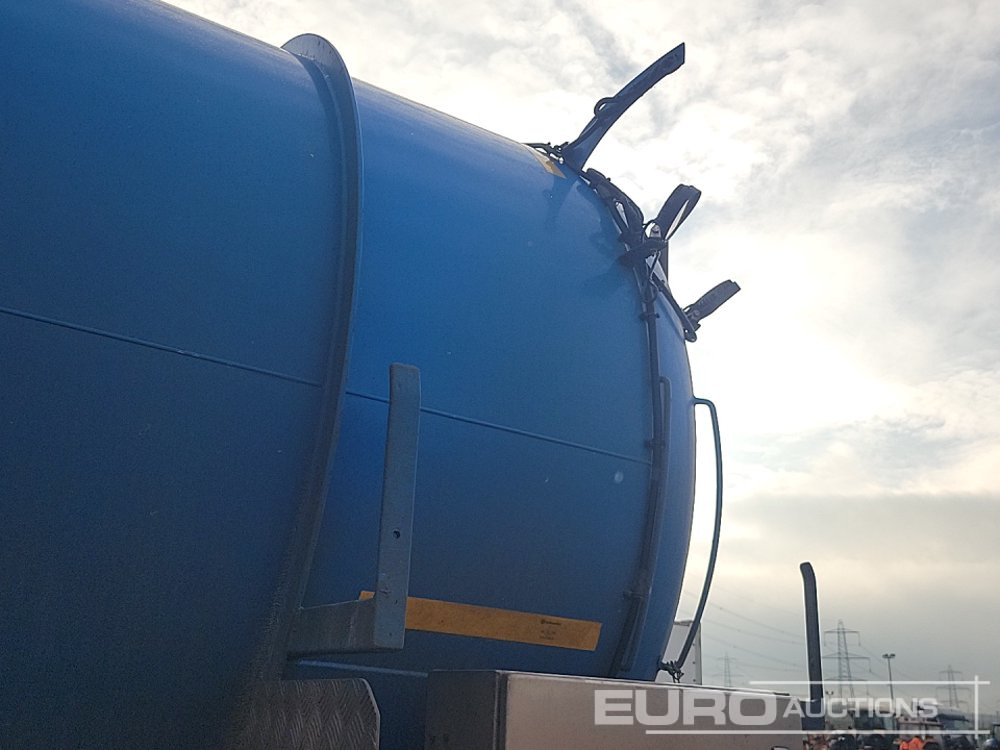 Camion citerne DAF CF410: photos 42 Camion citerne DAF CF410: photos 42