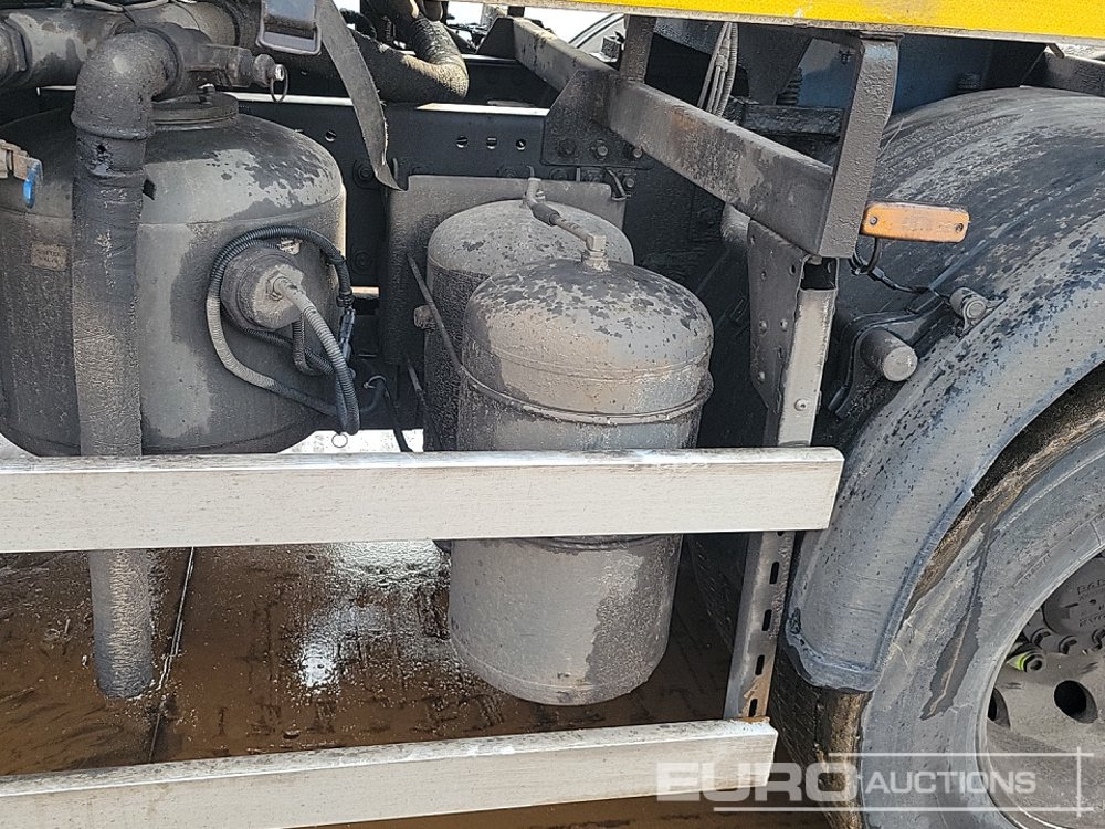 Camion citerne DAF CF410: photos 46 Camion citerne DAF CF410: photos 46