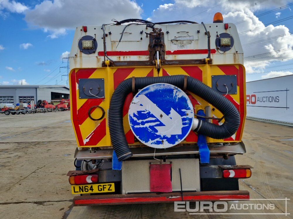 DAF LF180 - Balayeuse de voirie: photos 4 DAF LF180 - Balayeuse de voirie: photos 4