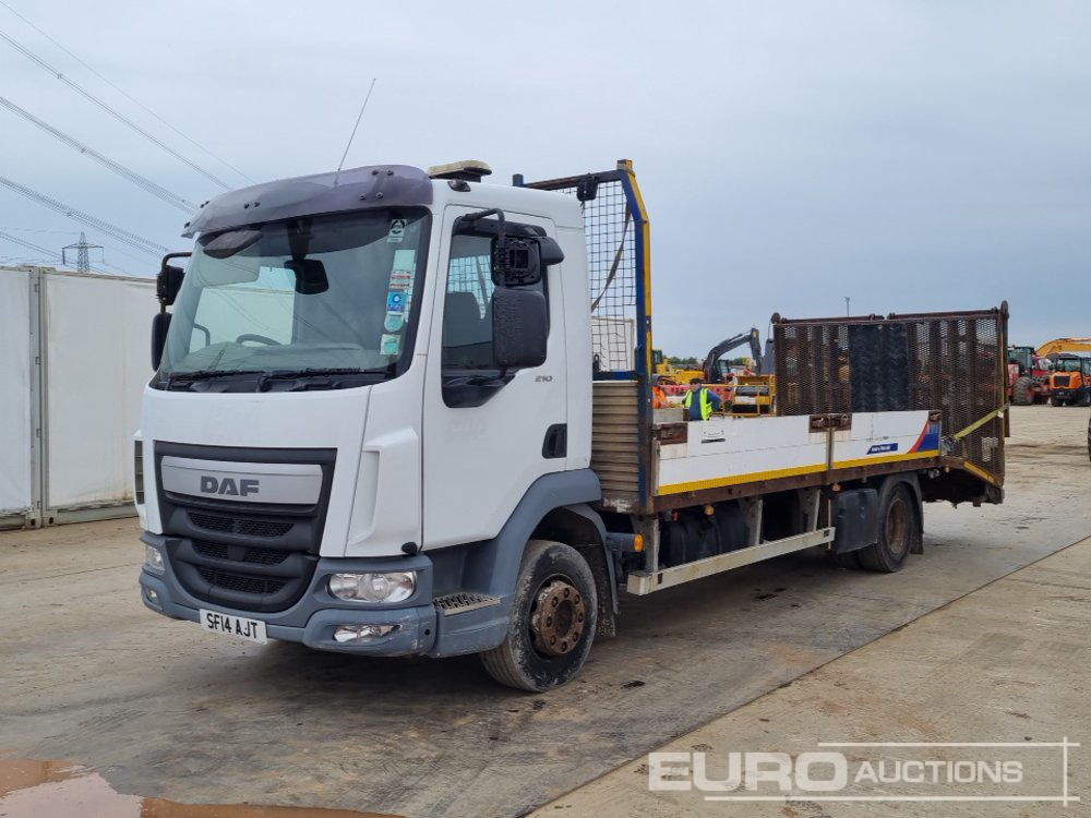 DAF LF210 - Camion plateau: photos 1 DAF LF210 - Camion plateau: photos 1