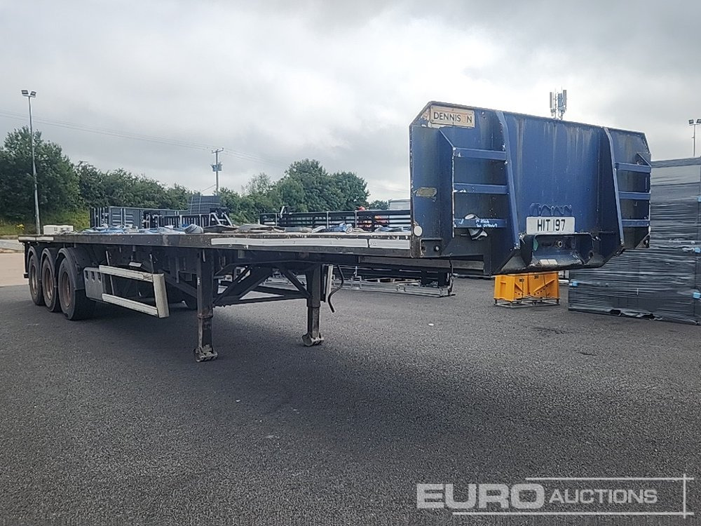 Dennison 40' Tri Axle Flat Trailer, Goal Post Sockets - Semi-remorque plateau: photos 4 Dennison 40' Tri Axle Flat Trailer, Goal Post Sockets - Semi-remorque plateau: photos 4