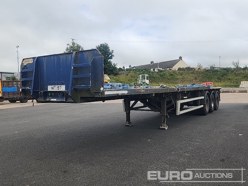 Dennison 40' Tri Axle Flat Trailer, Goal Post Sockets - Semi-remorque plateau: photos 1 Dennison 40' Tri Axle Flat Trailer, Goal Post Sockets - Semi-remorque plateau: photos 1