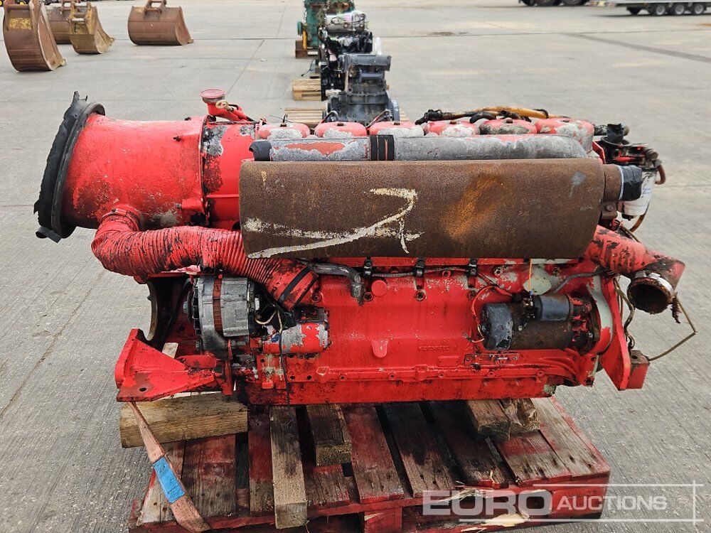 Deutz 6 Cylinder Engine - Moteur: photos 2 Deutz 6 Cylinder Engine - Moteur: photos 2