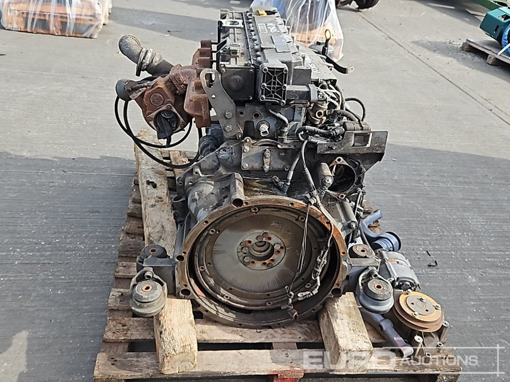 Deutz 6 Cylinder Engine (Spares) - Moteur: photos 4 Deutz 6 Cylinder Engine (Spares) - Moteur: photos 4