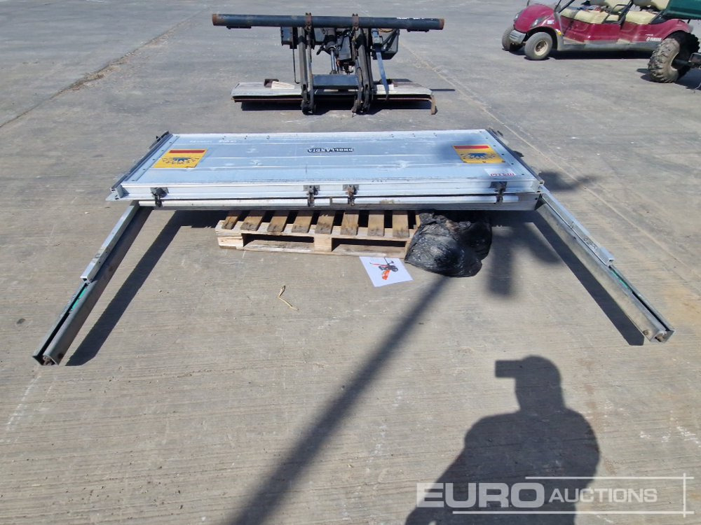 Dhollandia Electric Tail Lift - Hayon élévateur: photos 4 Dhollandia Electric Tail Lift - Hayon élévateur: photos 4