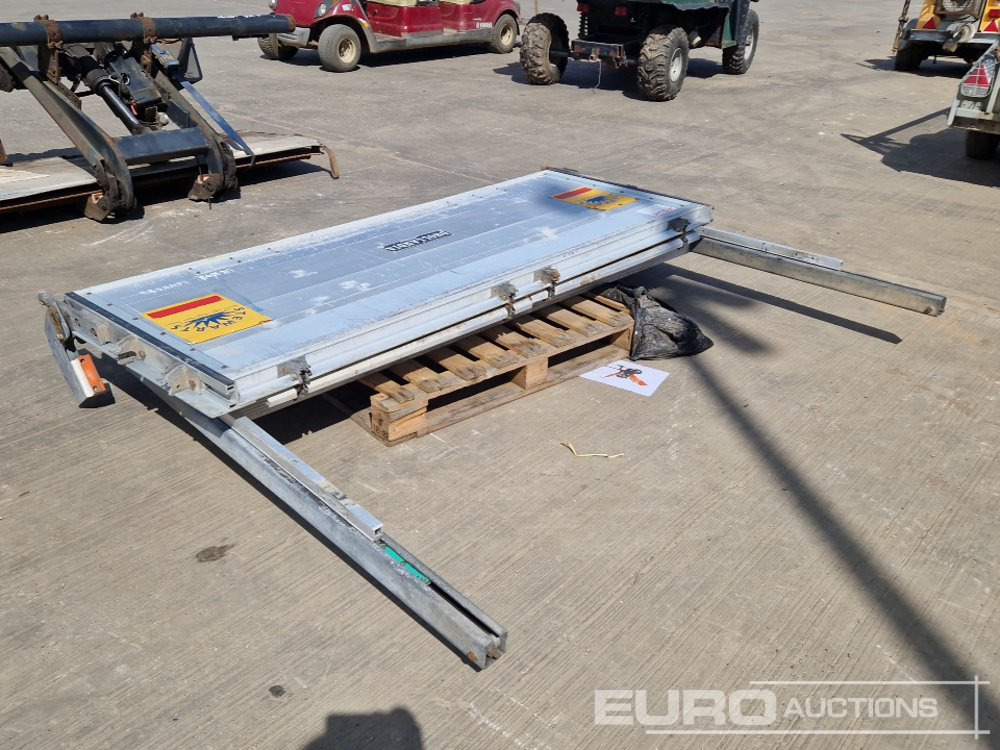 Dhollandia Electric Tail Lift - Hayon élévateur: photos 3 Dhollandia Electric Tail Lift - Hayon élévateur: photos 3