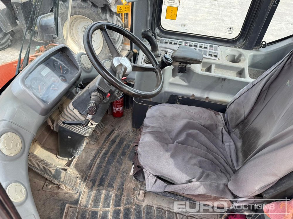 Doosan DL300 - Chargeuse sur pneus: photos 5 Doosan DL300 - Chargeuse sur pneus: photos 5