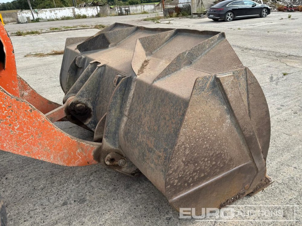 Doosan DL300 - Chargeuse sur pneus: photos 4 Doosan DL300 - Chargeuse sur pneus: photos 4