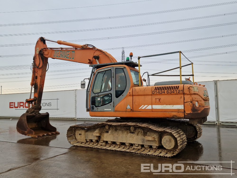 Doosan DX225LC - Pelle sur chenille: photos 3 Doosan DX225LC - Pelle sur chenille: photos 3