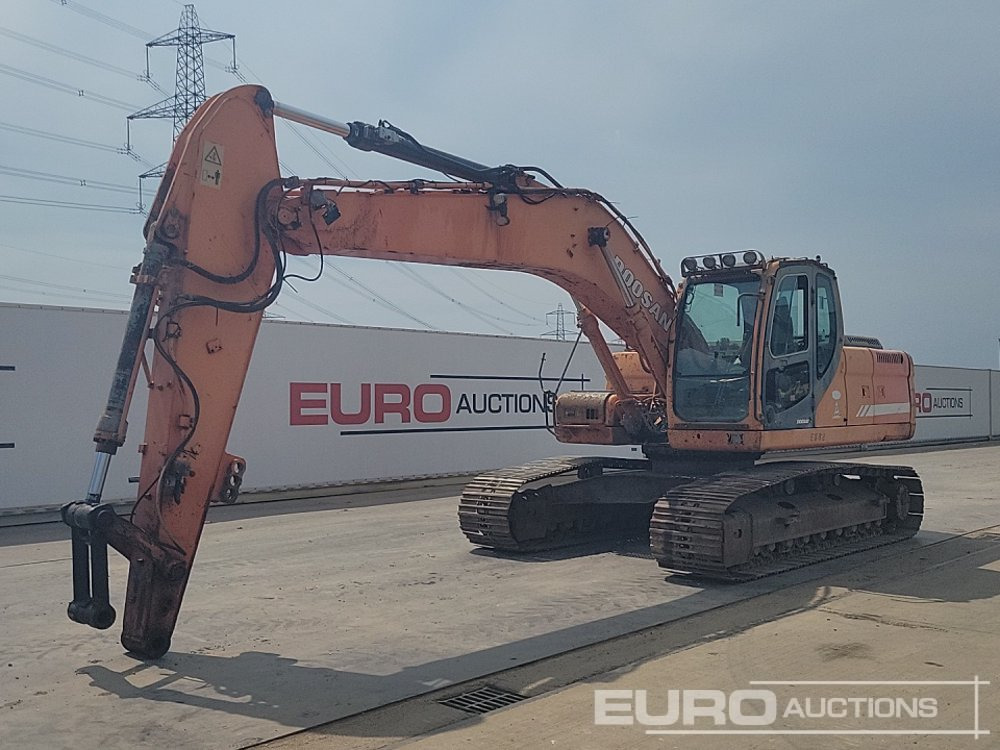 Doosan DX225LC - Pelle sur chenille: photos 1 Doosan DX225LC - Pelle sur chenille: photos 1