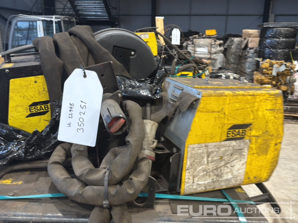 Équipement de garage ESAB Mig Welder (2 of): photos 11 Équipement de garage ESAB Mig Welder (2 of): photos 11