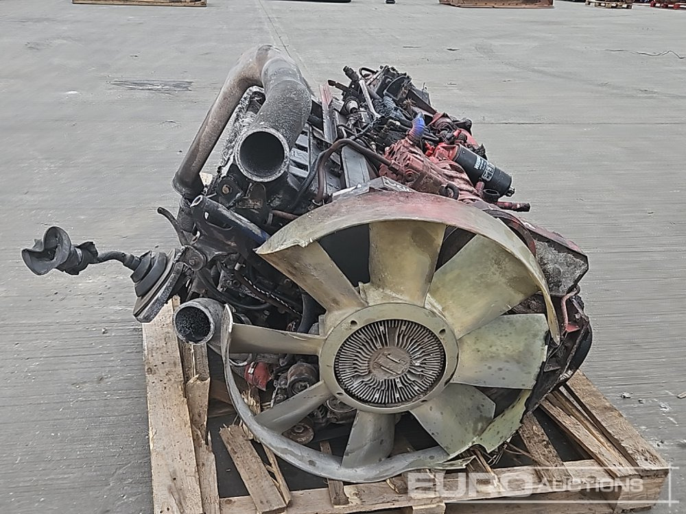 Foden 6 Cylinder Engine, Gearbox - Moteur: photos 4 Foden 6 Cylinder Engine, Gearbox - Moteur: photos 4