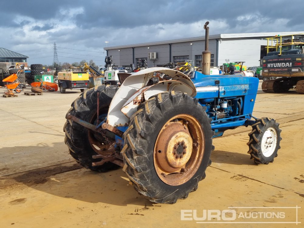 Ford 2000 - Tracteur agricole: photos 5 Ford 2000 - Tracteur agricole: photos 5