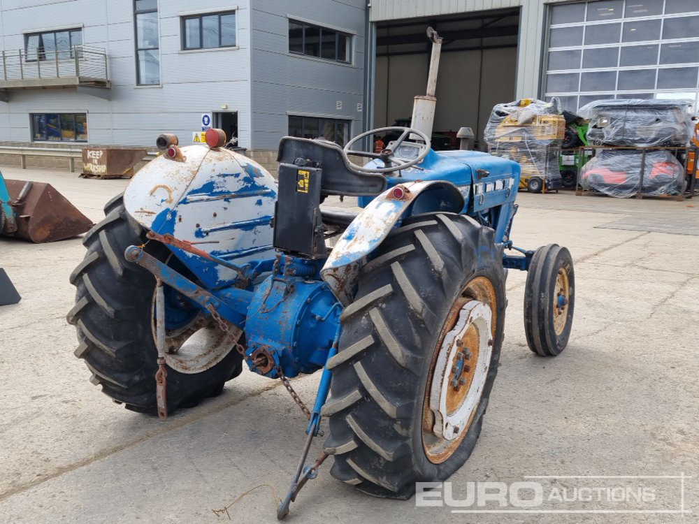 Ford 2000 - Tracteur agricole: photos 5 Ford 2000 - Tracteur agricole: photos 5