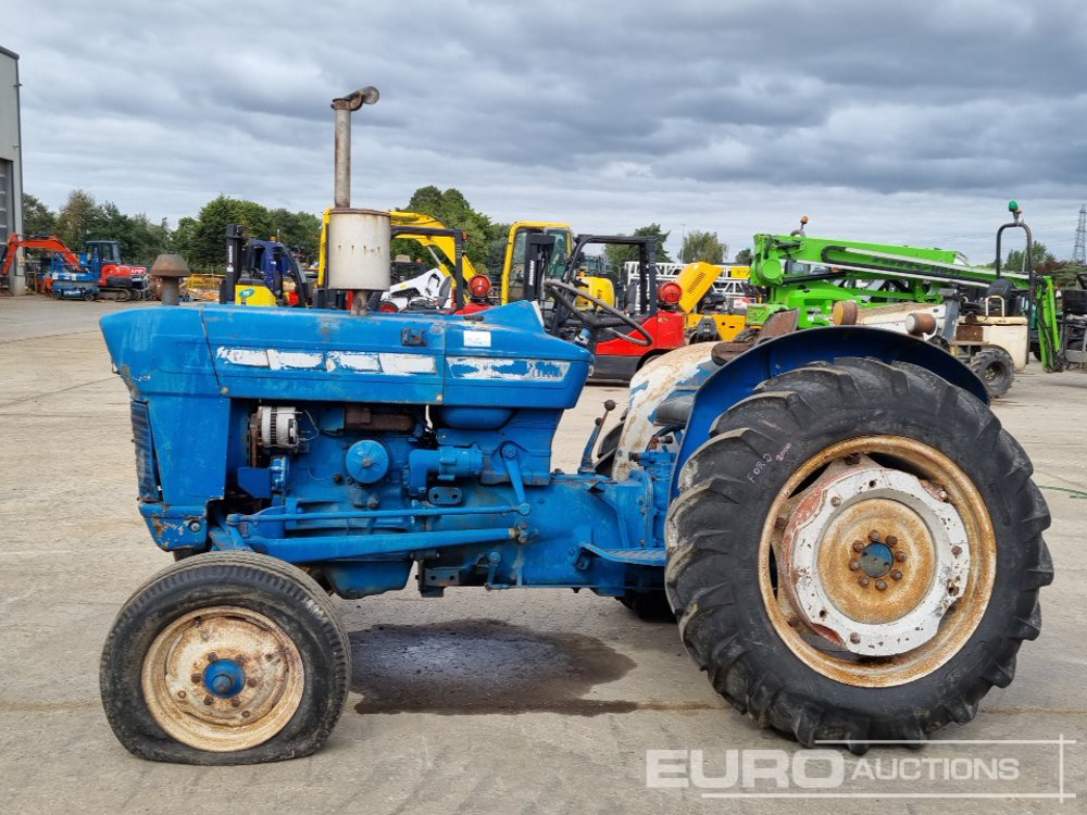 Ford 2000 - Tracteur agricole: photos 2 Ford 2000 - Tracteur agricole: photos 2