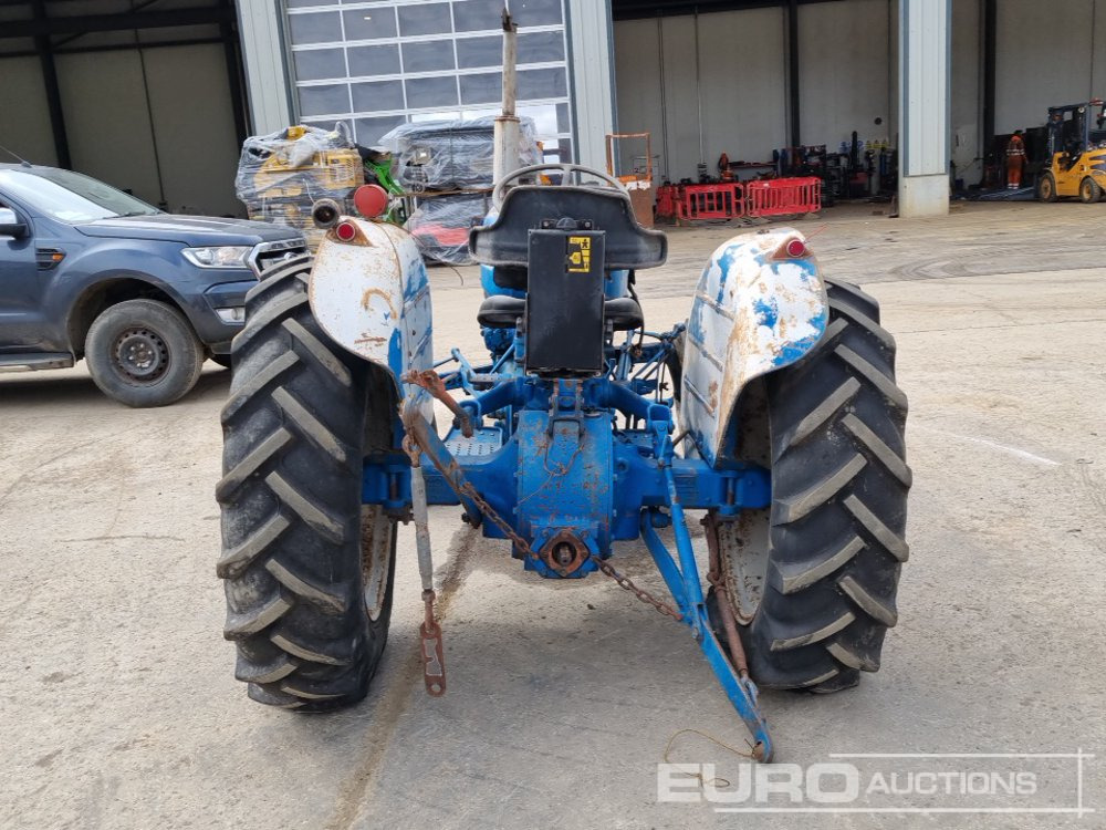 Ford 2000 - Tracteur agricole: photos 4 Ford 2000 - Tracteur agricole: photos 4
