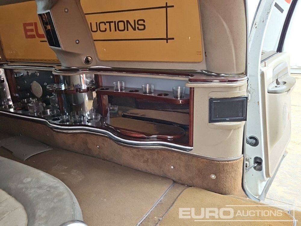 Voiture Ford Excursion: photos 50