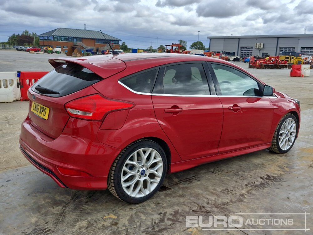 Ford Focus - Voiture: photos 5 Ford Focus - Voiture: photos 5