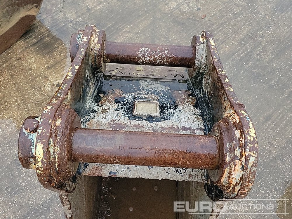 Godet Geith 18" Digging Bucket 65mm Pin to suit 13 Ton Excavator: photos 13