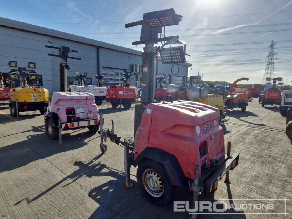 Generac Single Axle LED Lighting Tower, Kubota Engine (Parts Missing) - Mat d'éclairage: photos 3 Generac Single Axle LED Lighting Tower, Kubota Engine (Parts Missing) - Mat d'éclairage: photos 3