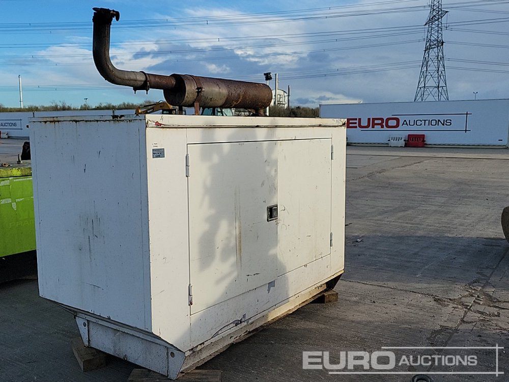 Generator, 4 Cylinder Engine - Groupe électrogène: photos 3 Generator, 4 Cylinder Engine - Groupe électrogène: photos 3