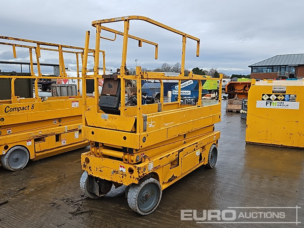 Haulotte Compact 8 - Nacelle: photos 1 Haulotte Compact 8 - Nacelle: photos 1