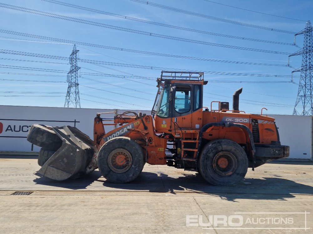 Hitachi EG40R - Tombereau sur chenilles: photos 2 Hitachi EG40R - Tombereau sur chenilles: photos 2