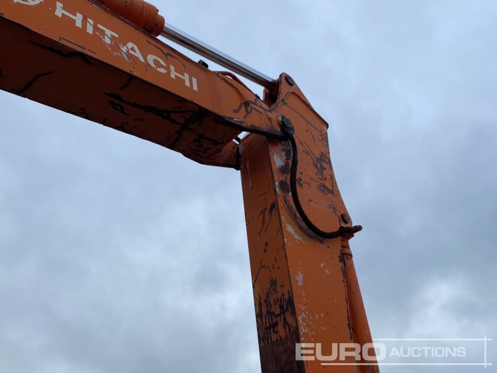 Pelle sur chenille Hitachi EX200: photos 21