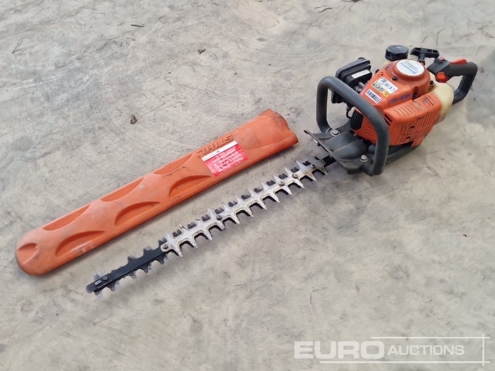 Husqvarna 226HD60S Petrol Hedge Trimmer - Matériel de chantier: photos 1 Husqvarna 226HD60S Petrol Hedge Trimmer - Matériel de chantier: photos 1