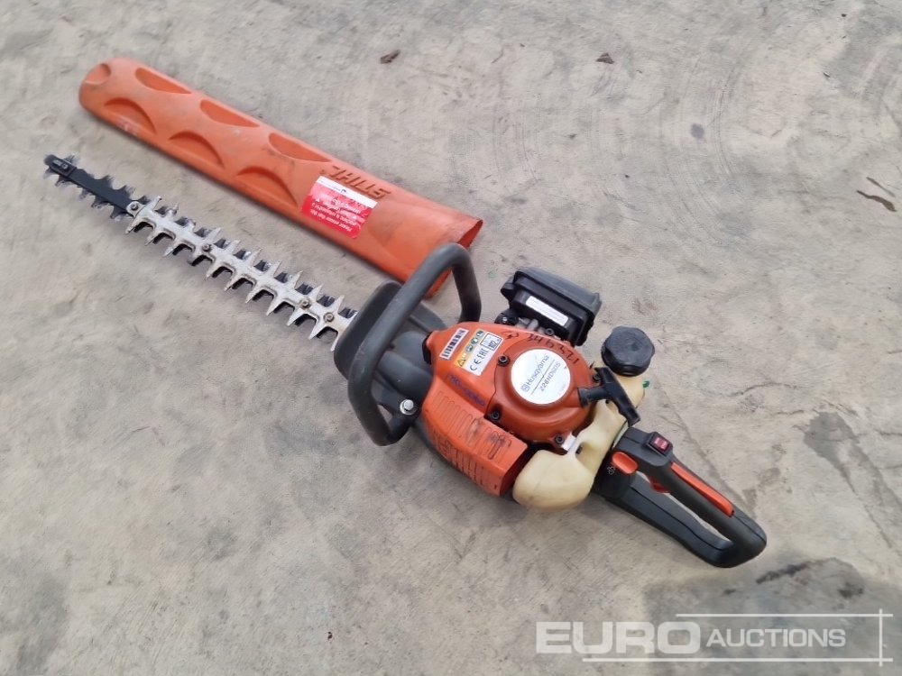Husqvarna 226HD60S Petrol Hedge Trimmer - Matériel de chantier: photos 3 Husqvarna 226HD60S Petrol Hedge Trimmer - Matériel de chantier: photos 3