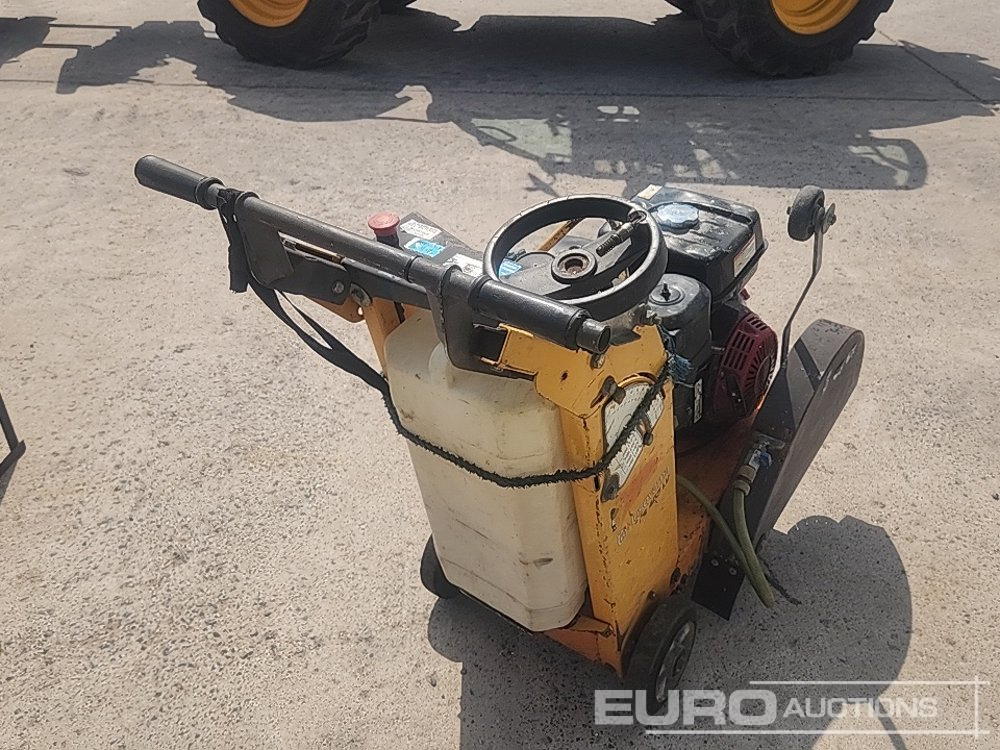 Husqvarna FS400LV - Travaux routiers: photos 4 Husqvarna FS400LV - Travaux routiers: photos 4