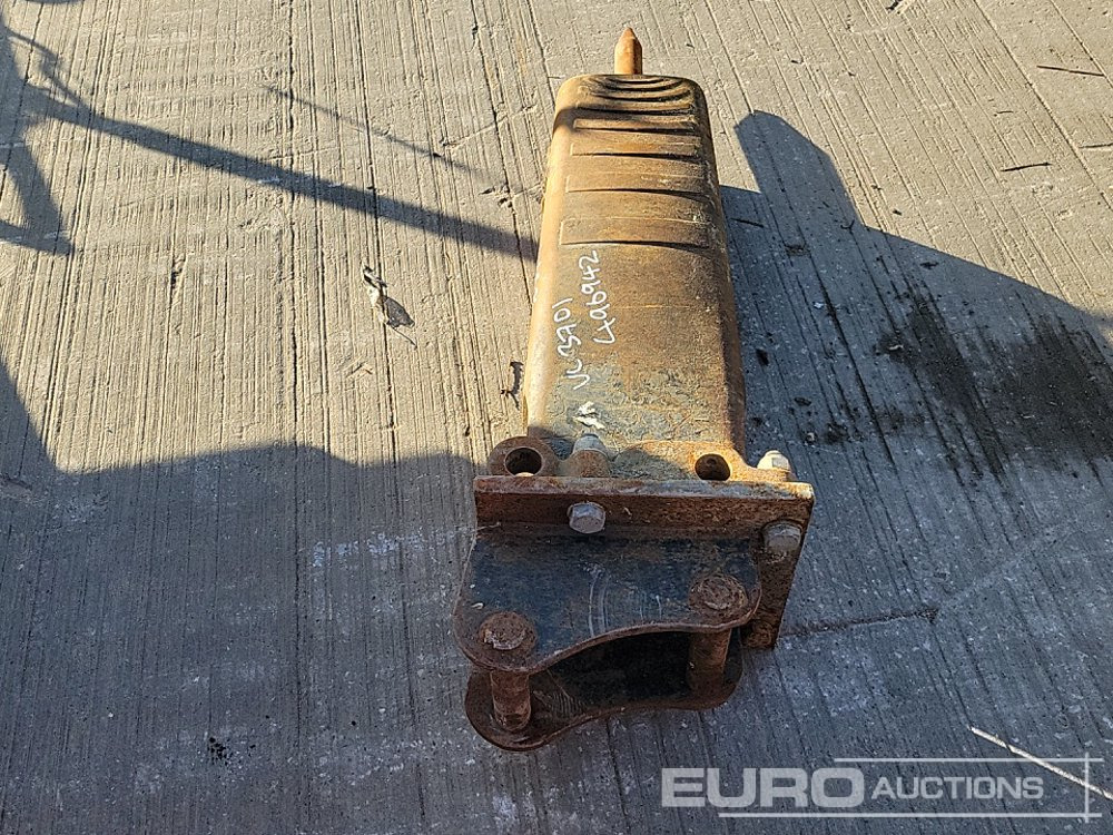 Hydraulic Breaker 35mm Pin to suit Mini Excavator - Marteau hydraulique: photos 4 Hydraulic Breaker 35mm Pin to suit Mini Excavator - Marteau hydraulique: photos 4