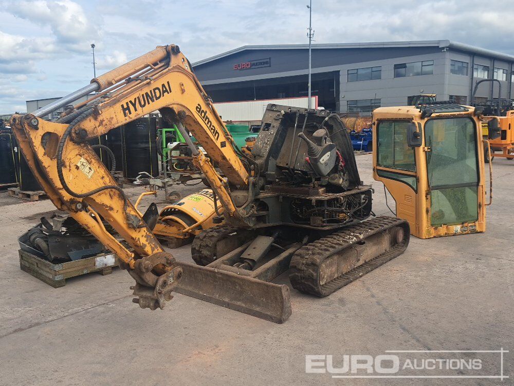 Hyundai R27Z-9 - Mini pelle: photos 1 Hyundai R27Z-9 - Mini pelle: photos 1