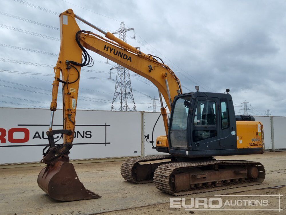 Hyundai Robex R160LC-7A - Pelle sur chenille: photos 1 Hyundai Robex R160LC-7A - Pelle sur chenille: photos 1