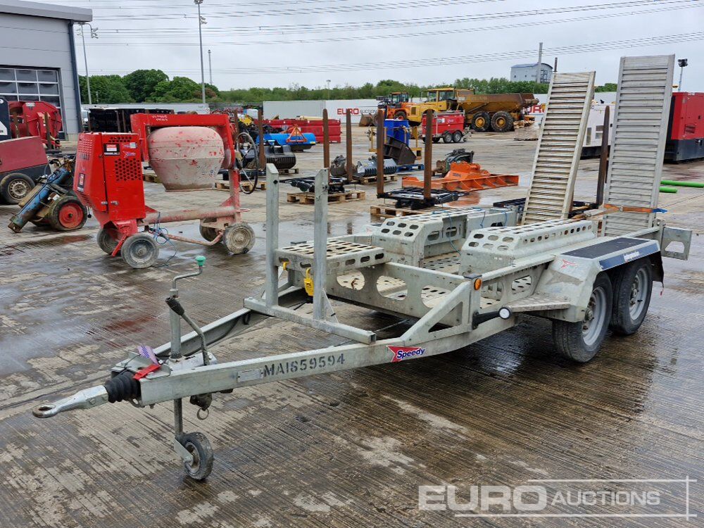 Indespension 2.7 Ton Twin Axle Plant Trailer, Track Box, Ramps - Remorque porte engin: photos 1 Indespension 2.7 Ton Twin Axle Plant Trailer, Track Box, Ramps - Remorque porte engin: photos 1