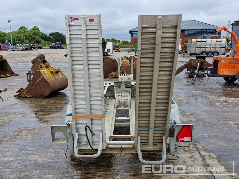 Indespension 2.7 Ton Twin Axle Plant Trailer, Track Box, Ramps - Remorque porte engin: photos 4 Indespension 2.7 Ton Twin Axle Plant Trailer, Track Box, Ramps - Remorque porte engin: photos 4