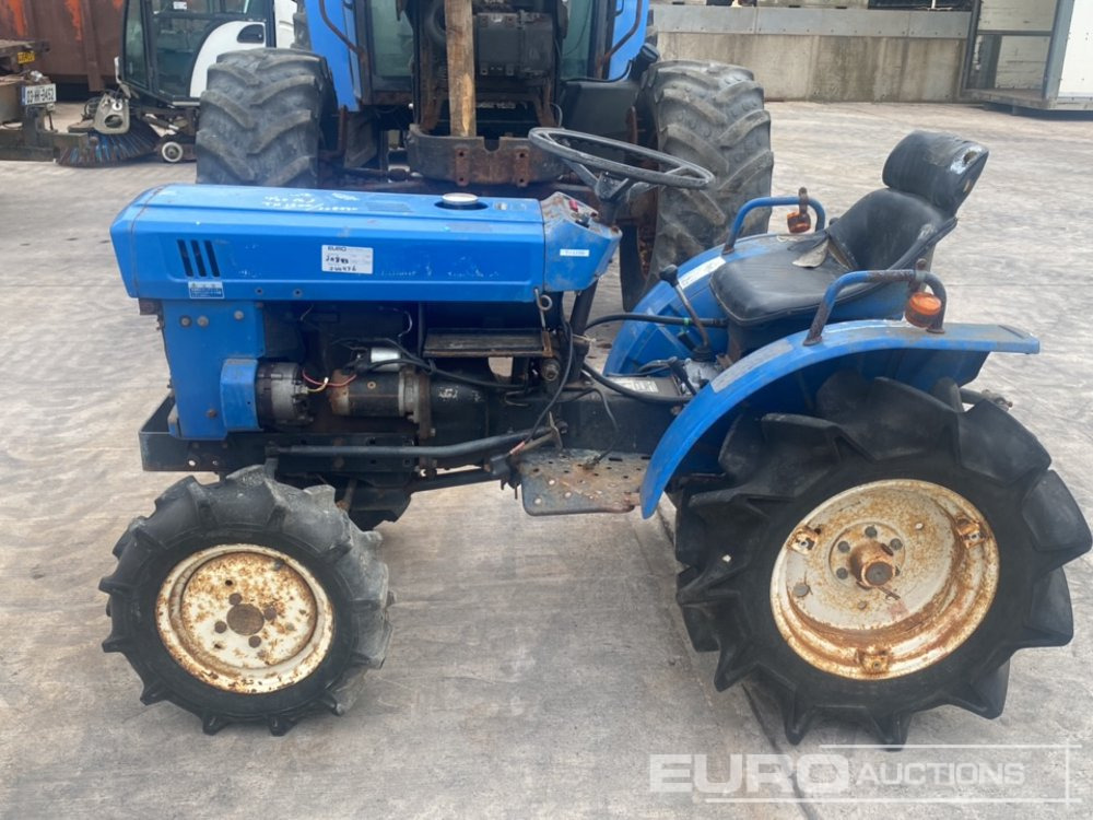 Iseki 4WD Compact Tractor - Micro tracteur: photos 2 Iseki 4WD Compact Tractor - Micro tracteur: photos 2
