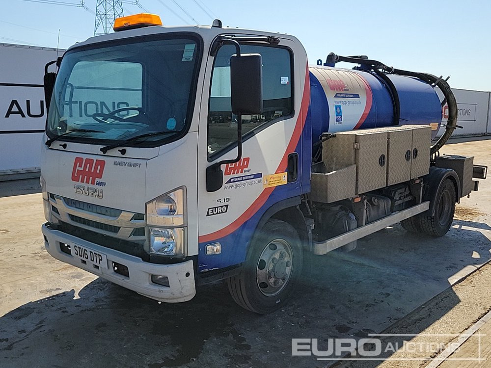 Isuzu 75.190 - Camion citerne: photos 1 Isuzu 75.190 - Camion citerne: photos 1