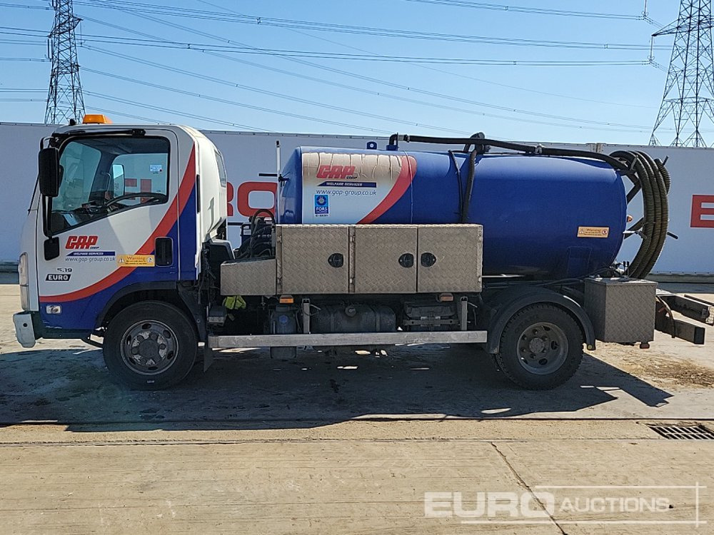 Isuzu 75.190 - Camion citerne: photos 2 Isuzu 75.190 - Camion citerne: photos 2
