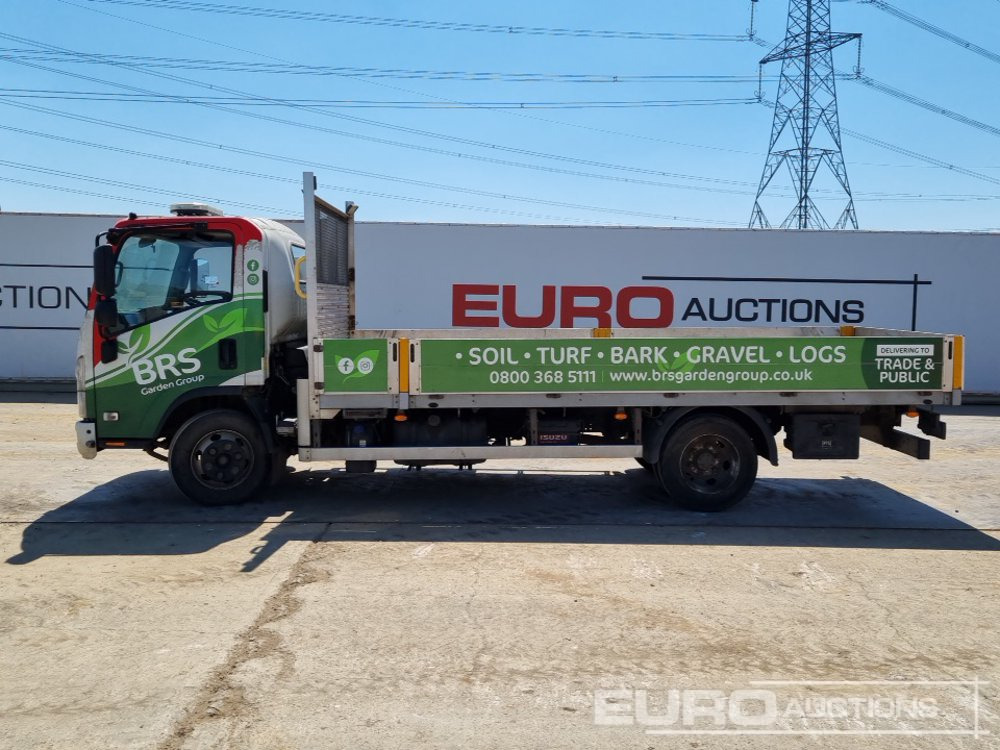 Isuzu N75.190 - Camion plateau: photos 2 Isuzu N75.190 - Camion plateau: photos 2