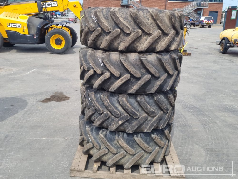 JCB 15.5/80 R24 Tyre (4 of) - Pneu: photos 2 JCB 15.5/80 R24 Tyre (4 of) - Pneu: photos 2