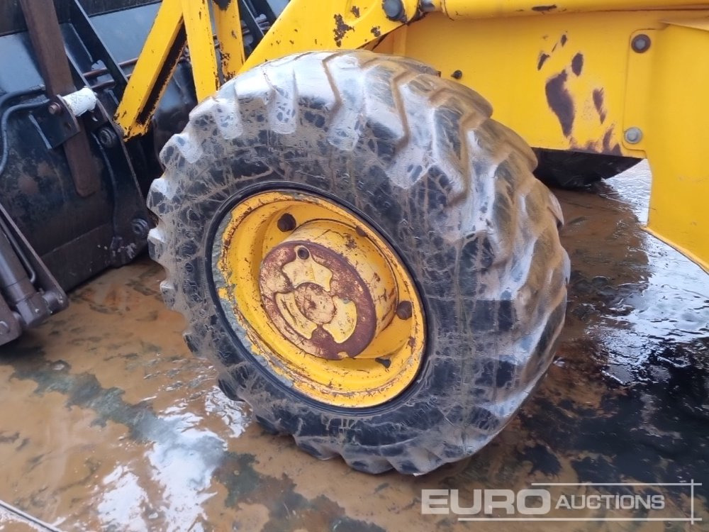 Tractopelle JCB 3CX: photos 10 Tractopelle JCB 3CX: photos 10